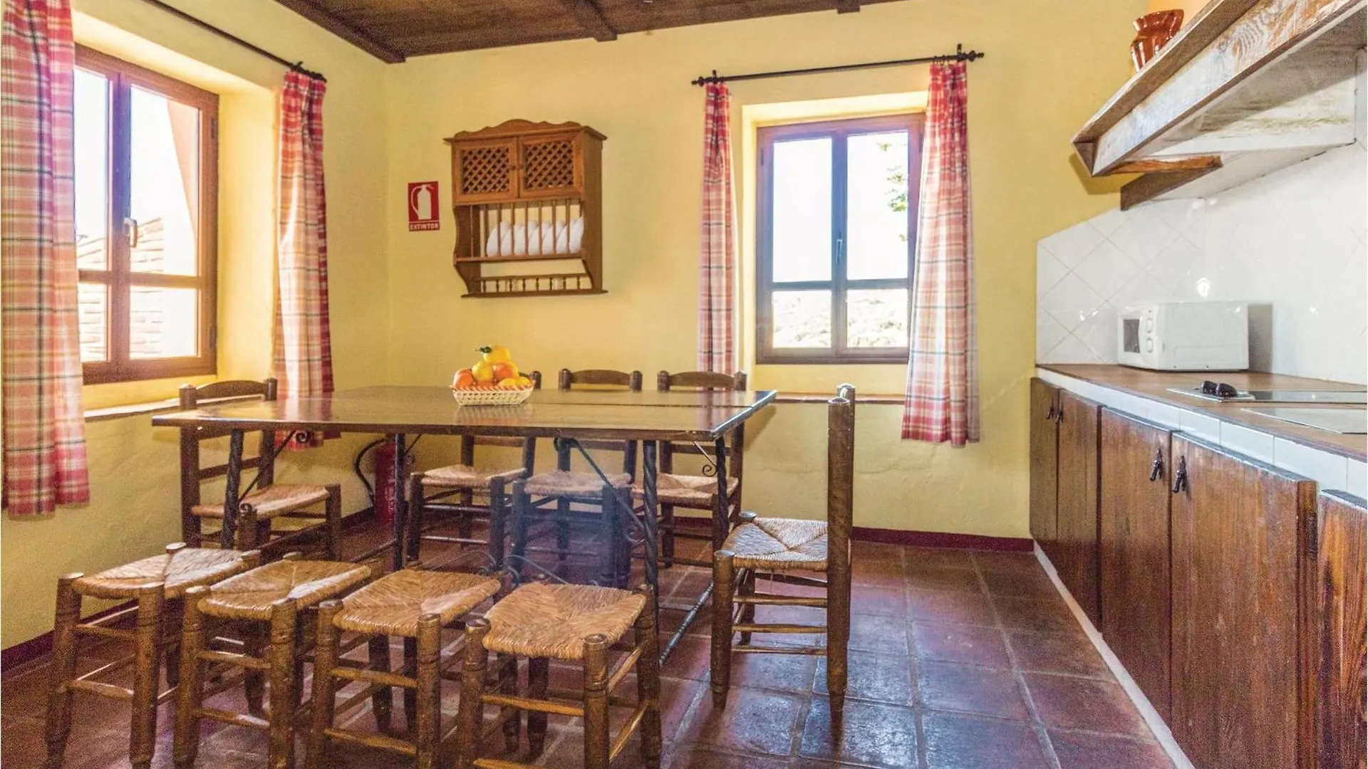 Lovely Home In Periana With Wifi